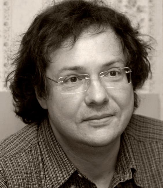 Падающий автор // Октябрь. №9. 2008